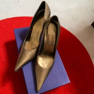 Stuart Weitzman “Fever” Pump